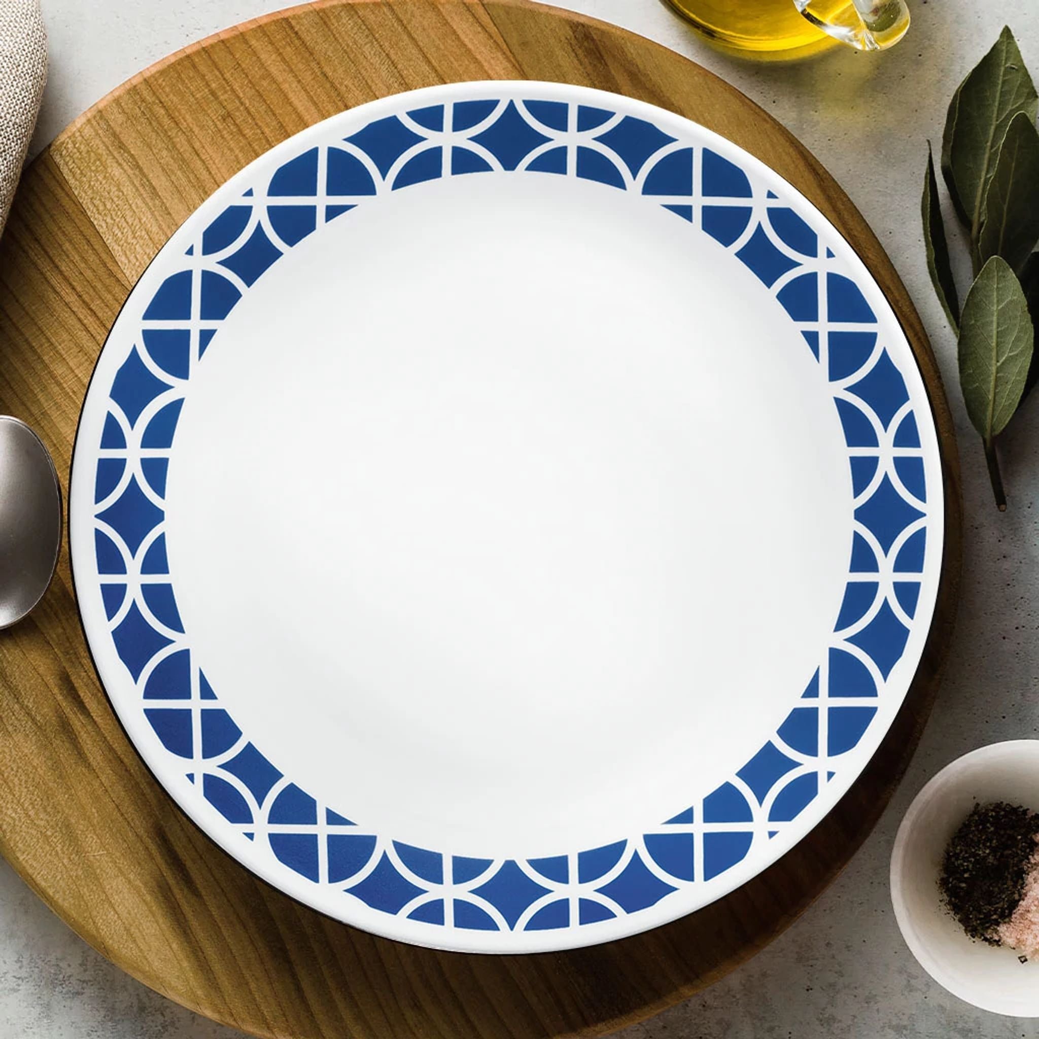 Corelle® Cobalt Circles 16-piece Mugless Dinnerware Set. Service of 4 - Image 7