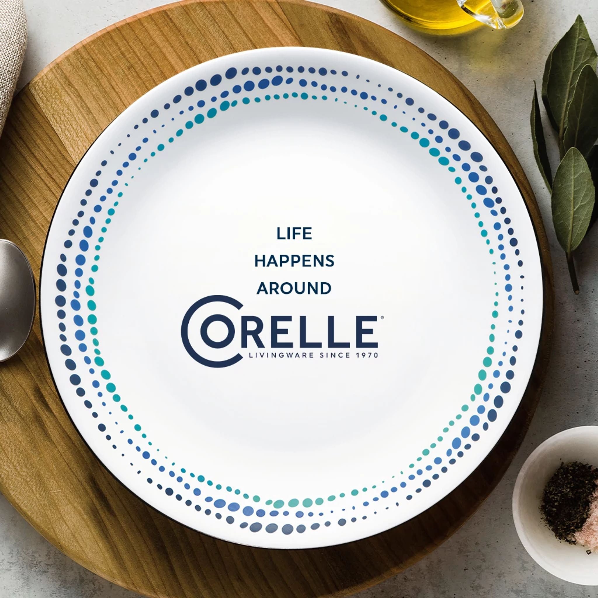 Corelle® Ocean Blues 16-piece Mugless Dinnerware Set. Service of 4 - Image 7